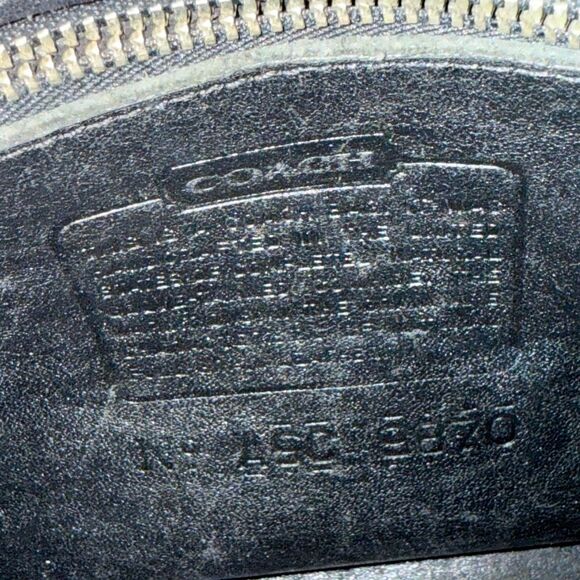 Vintage Coach Black Leather Station Bag 9870 No Strap Made in USA Turnlock Flap - Picture 12 of 15